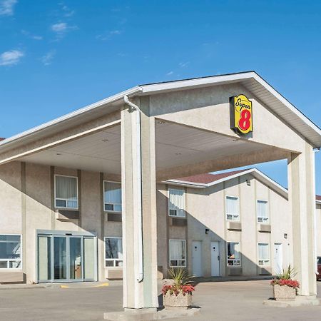 Super 8 By Wyndham Three Hills Ab Otel Dış mekan fotoğraf