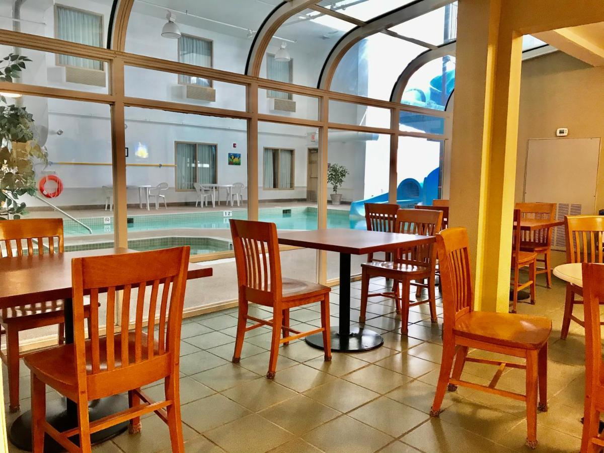 Super 8 By Wyndham Three Hills Ab Otel Dış mekan fotoğraf